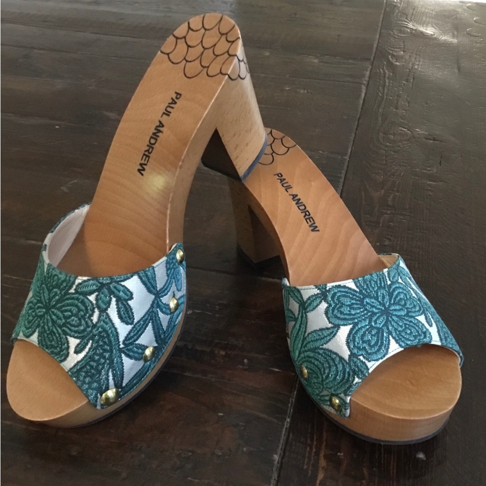 NEW Paul Andrew Wooden Floral Slides with Teal Embroidery SZ 37